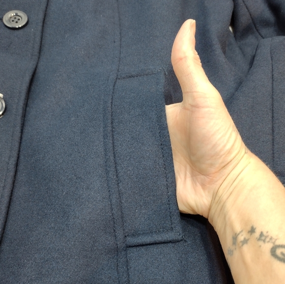 Haute Edition Navy Blue Wool Blend Peacoat With Oversized Scarf - Picture 8 of 12